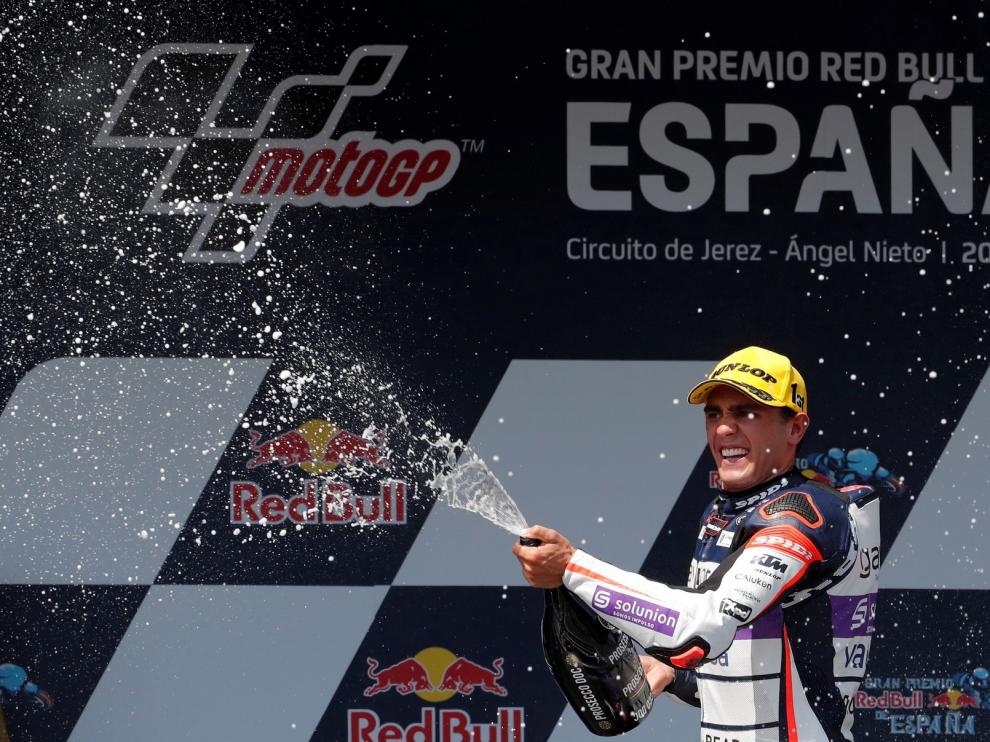Quartararo gana en Xerez y Márquez se rompe el húmero