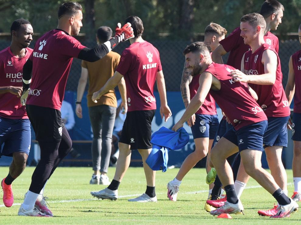 La plantilla completa su última sesión de entrenamiento