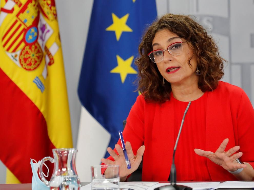 Montero pide prudencia y cautela a los jóvenes