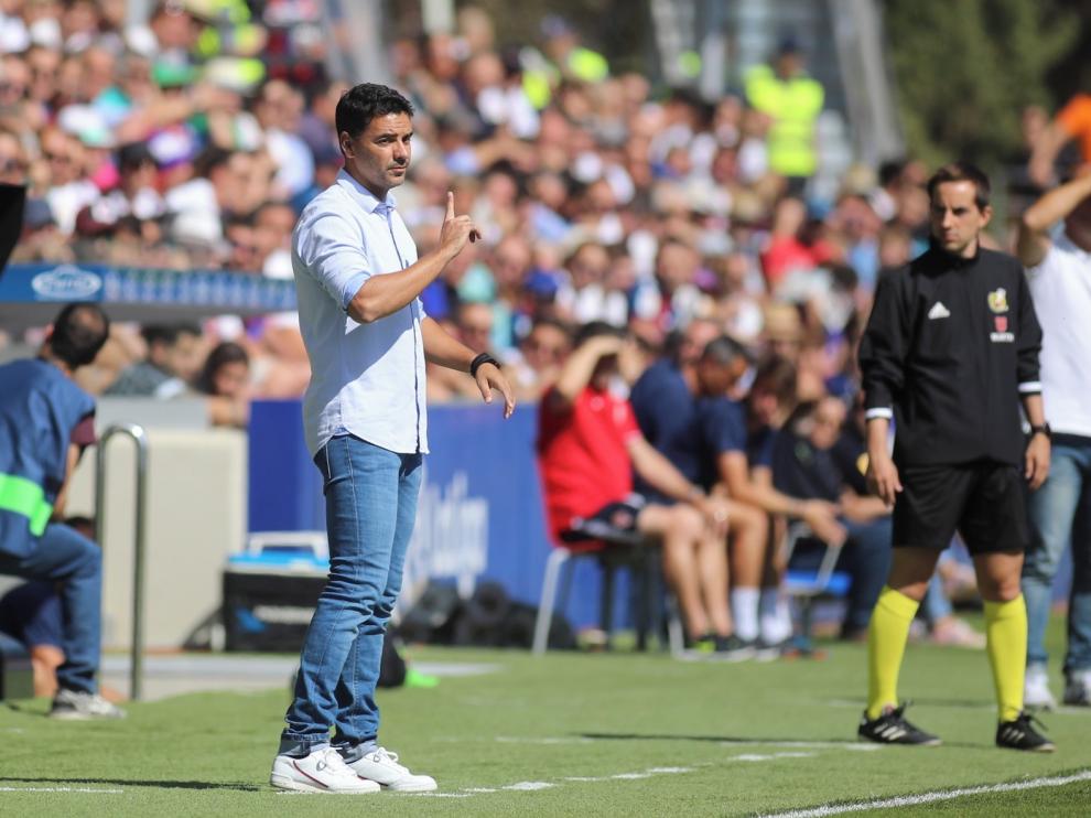 El Huesca hace oficial la renovación de Míchel
