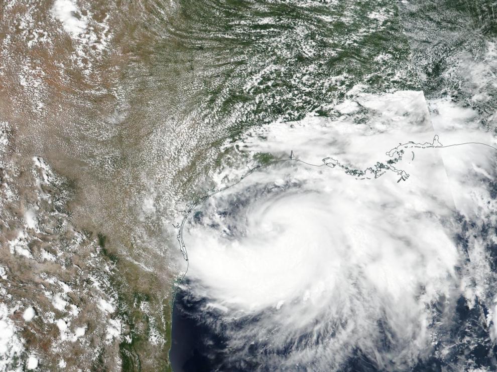 El huracán Hanna se dirige a la costa de Texas
