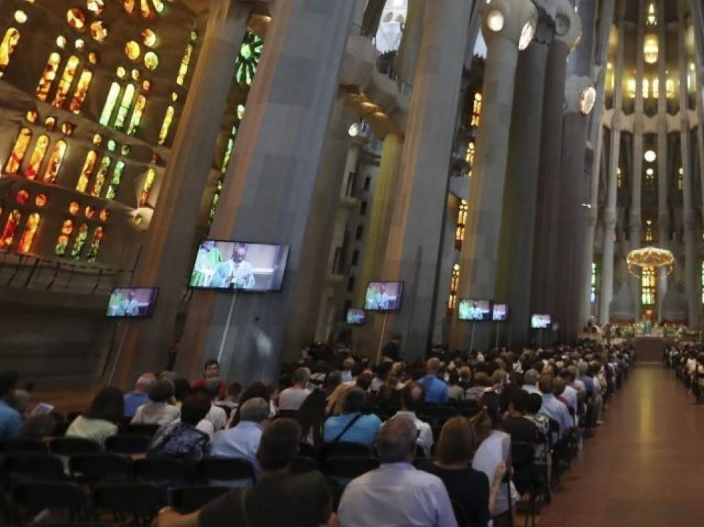 El Arzobispado de Barcelona desoye al Govern y mantiene la misa por el coronavirus