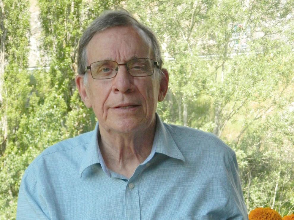 Miguel Cortés publica un libro inspirado en Villanúa