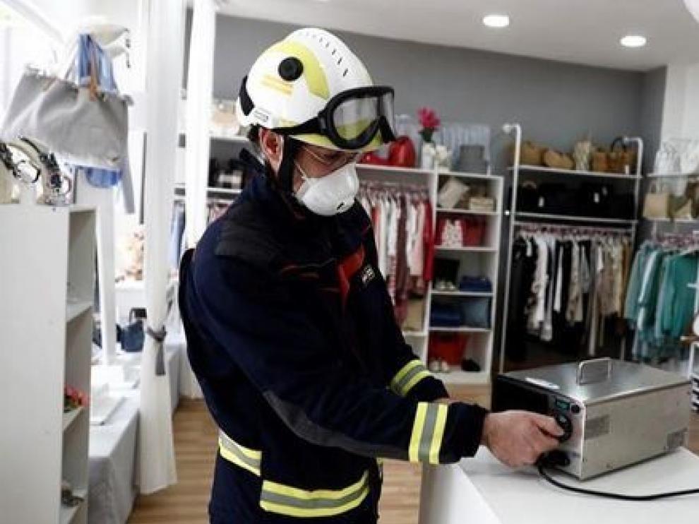 La Universidad de Zaragoza trata de probar si el ozono desinfecta la ropa de coronavirus