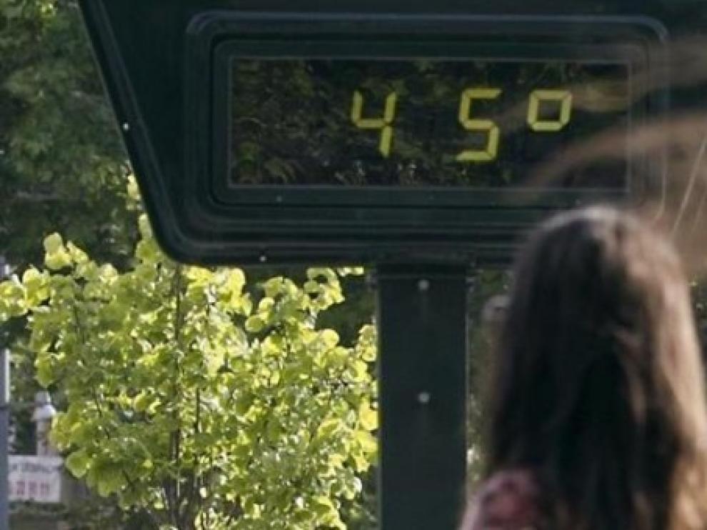 El calor roza su punto álgido con toda España en aviso y máximas de 42 grados