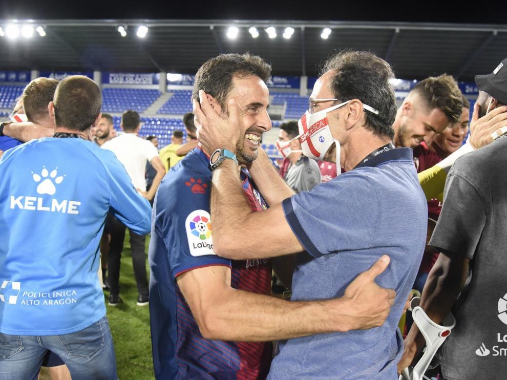 Fernando Sarasa destaca el compromiso en el Huesca para el éxito tras más de 1.100 test
