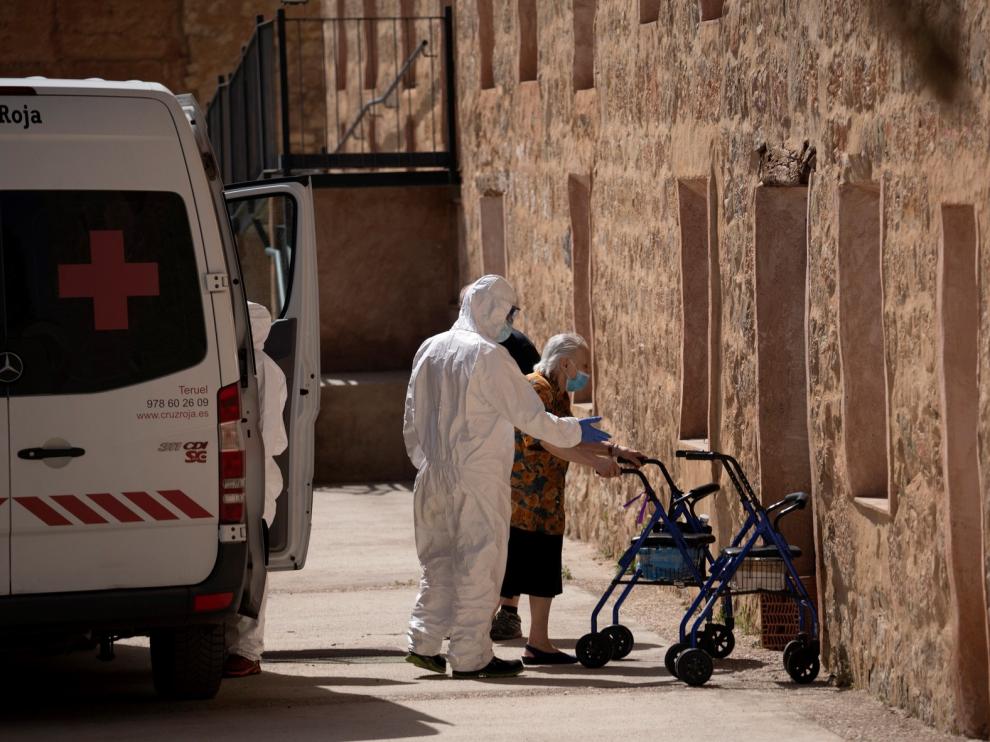 Aragón contabiliza 15 muertes por covid en 7 días y mantiene activos 89 brotes