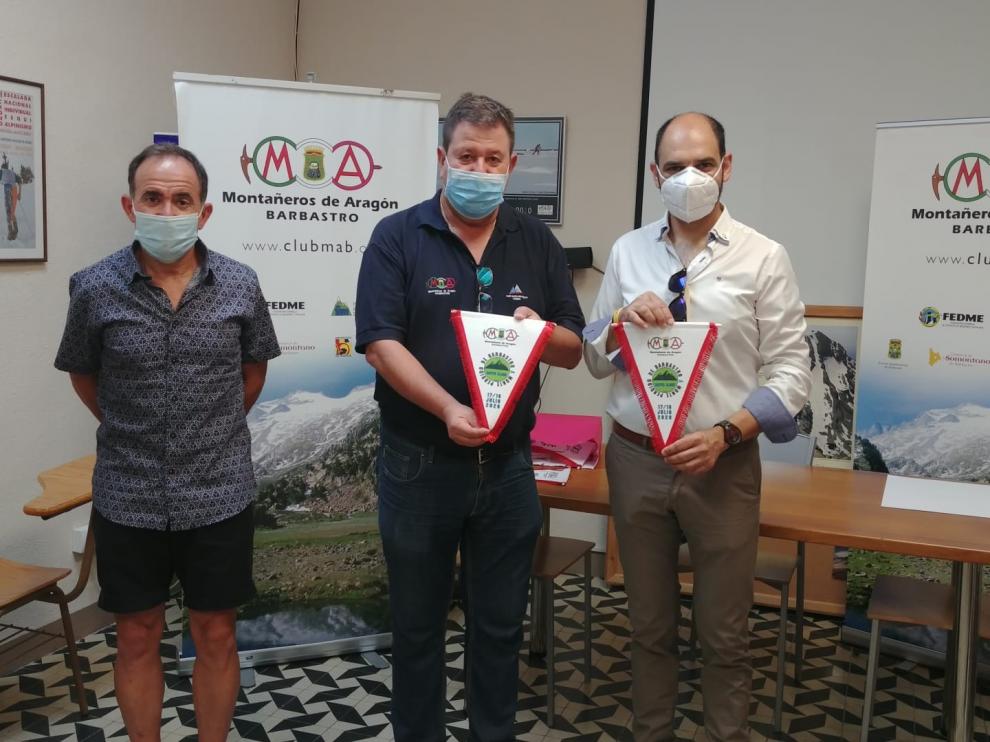 La expedición solidaria Reto 3355-Monteperdido recauda 2.670 euros para la AECC de Barbastro