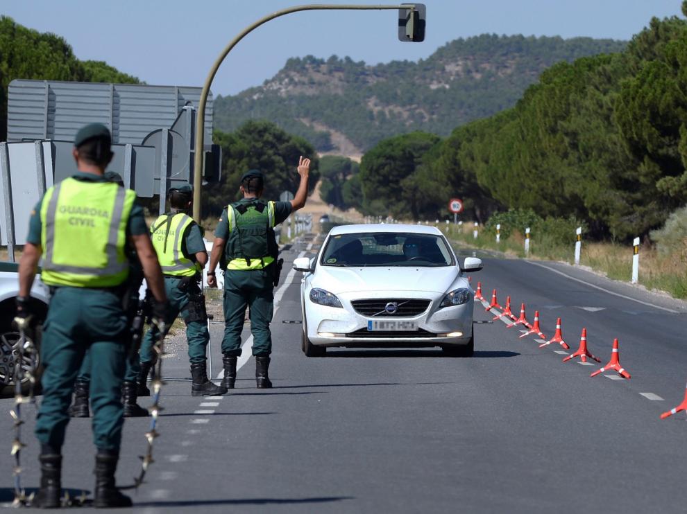 Comienzan los controles de acceso a Íscar y Pedrajas (Valladolid) por el brote de coronavirus