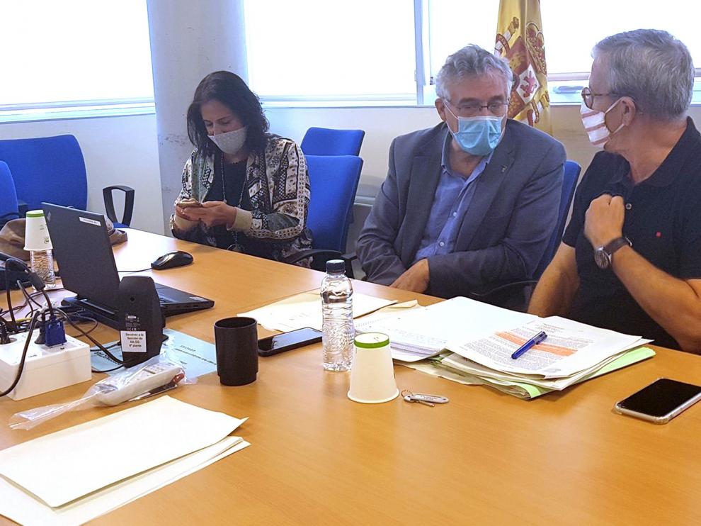 Aragón analiza junto a Madrid la situación de los temporeros