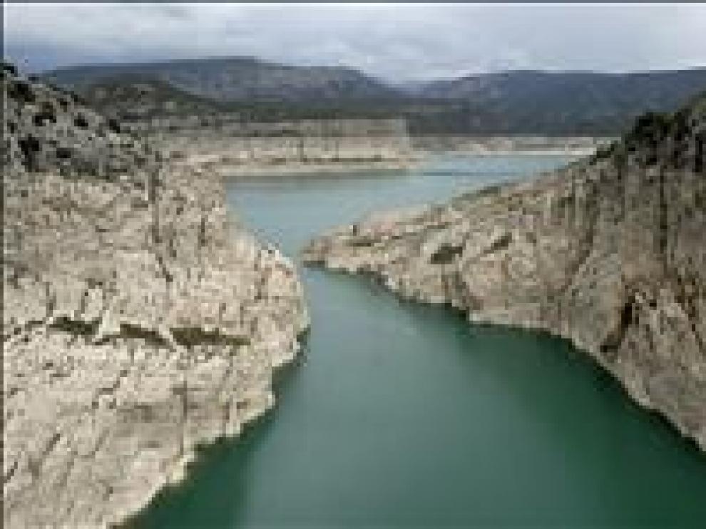 El Consejo de Ministros aprueba el trasvase desde el pantano del Ebro