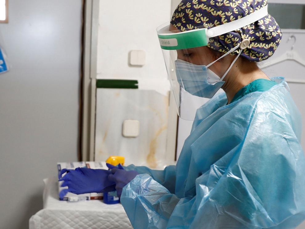 Un 45 % de los sanitarios sufren riesgo de trastorno mental tras la primera ola de covid