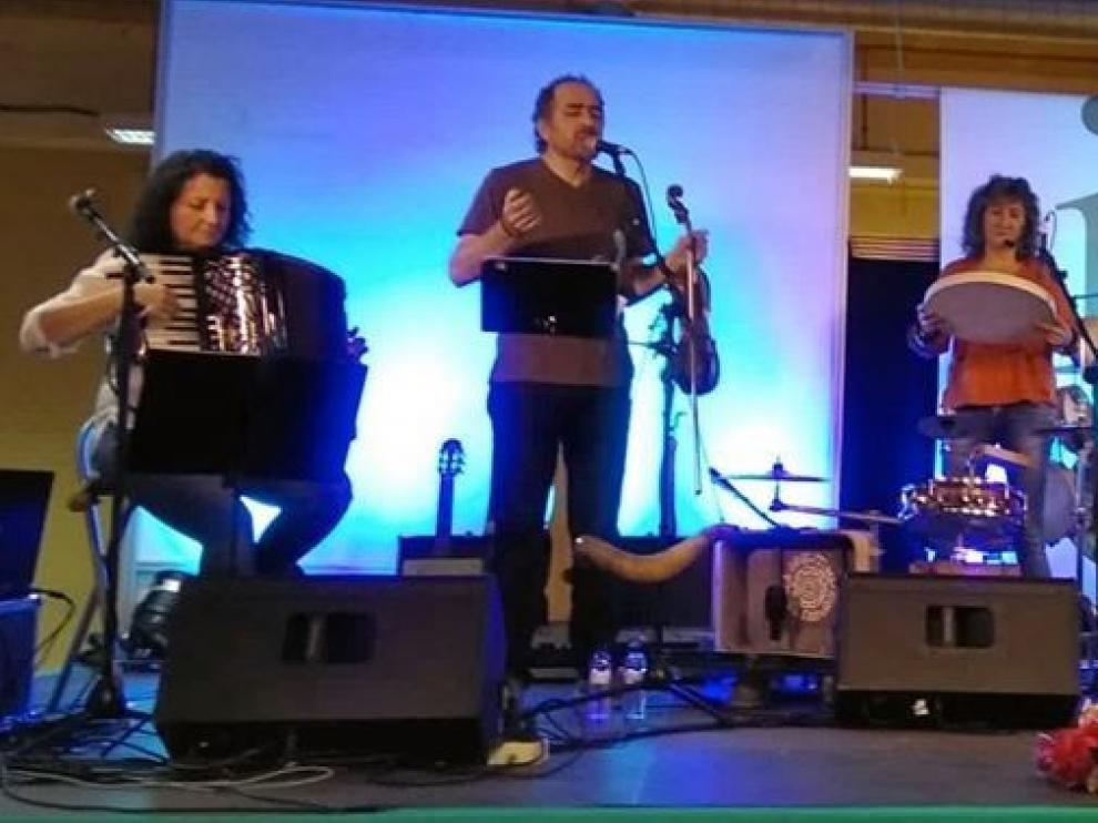 Folclore aragonés y música con aire gamberro en SoNna Huesca