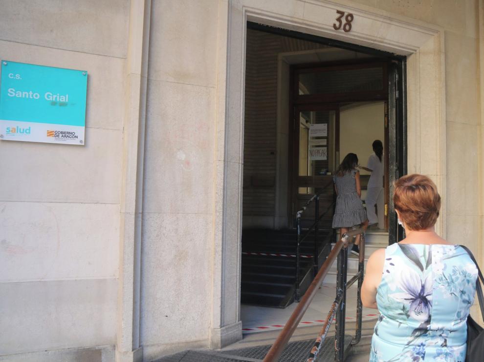 El Colegio de Médicos denuncia que "la atención primaria en Huesca está desbordada"