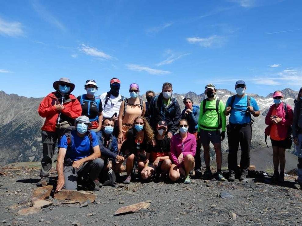 Montañeros de Aragón retoma la actividad subiendo el Estibafreda