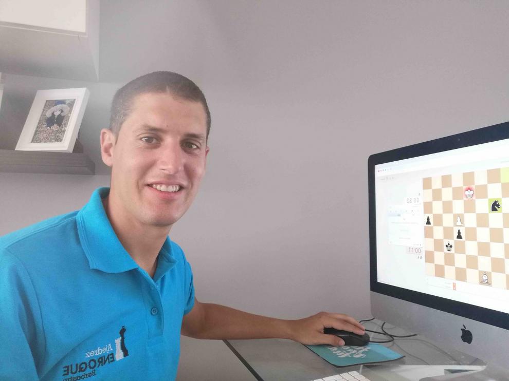 El barbastrense Néstor Escuer, campeón del XVI Circuito de Ajedrez del Somontano
