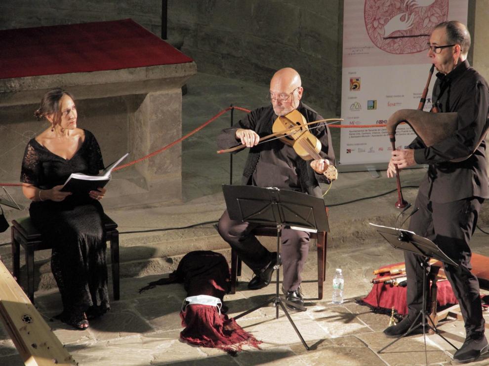 Expresión poética y musical de lo femenino