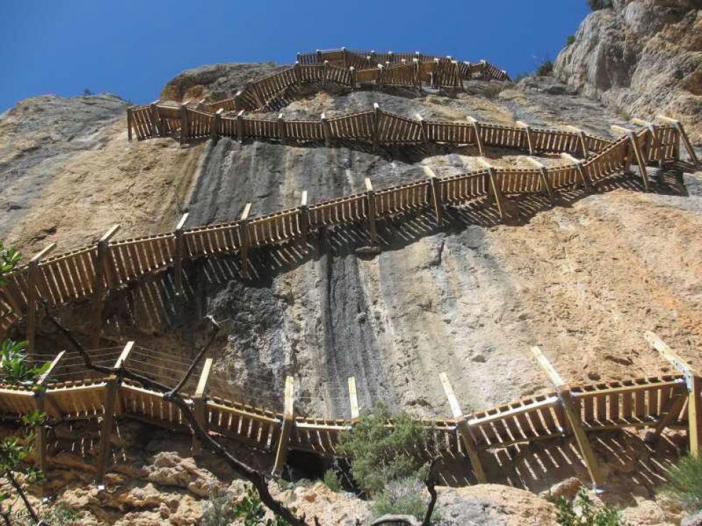 El Camino Natural de Montfalcó por Aragón se reabre al público
