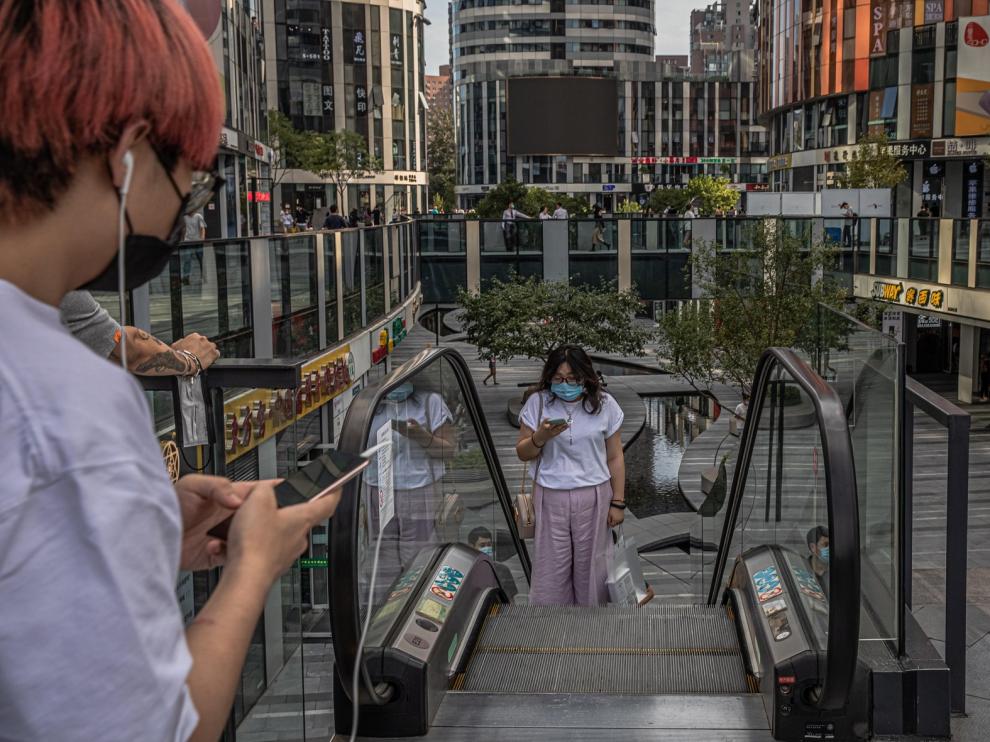 China permite el regreso de los residentes extranjeros