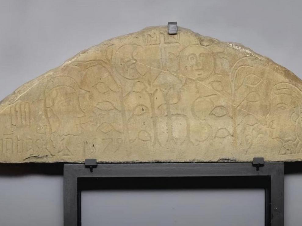 El dintel de Otal, la propuesta de José Miguel Navarro en "Vuelve al museo"