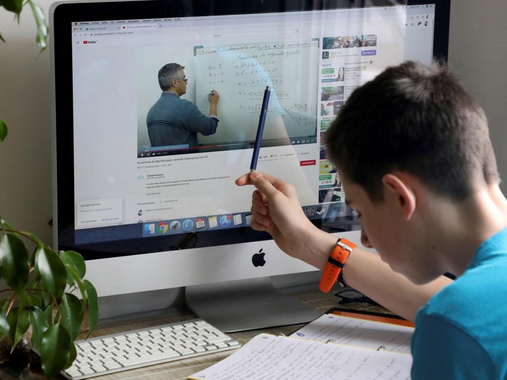 La educación online, la más barata para los padres