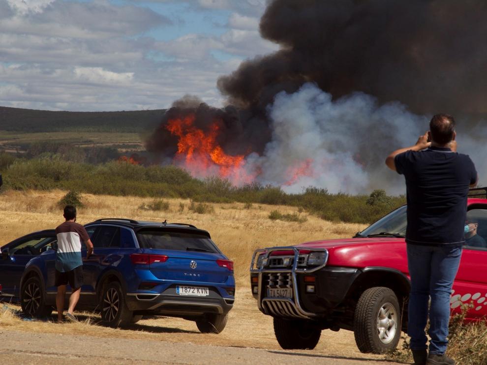 Un incendio en Lober (Zamora) carboniza más de 2.000 hectáreas