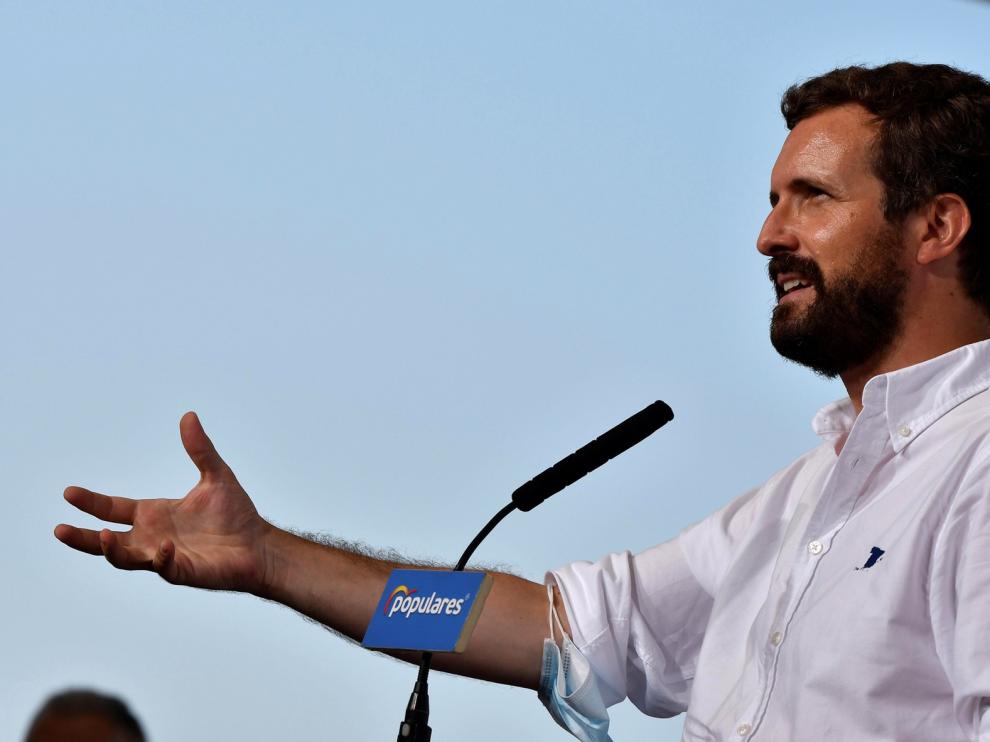 Casado pide penas de prisión por la "usurpación" de viviendas