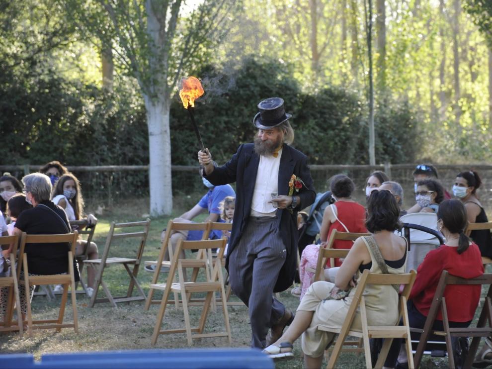 El Festival de Teatro de Calle arranca con fuerza en Santa Cilia