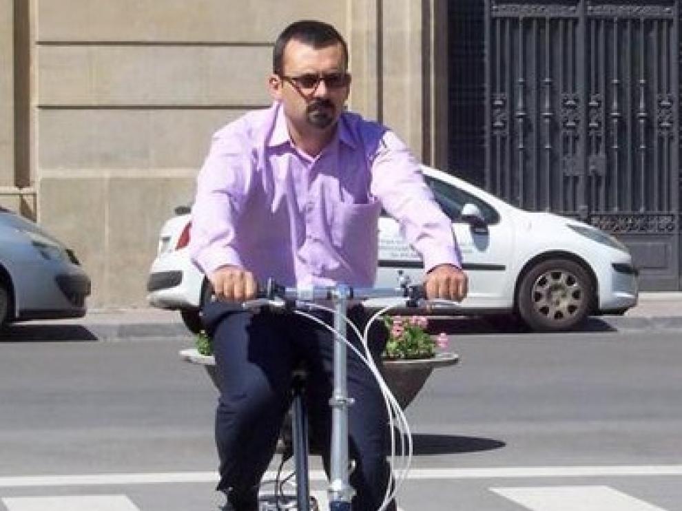 La Asociación 'Huesca en bici' solicita la adecuación de los carriles bici de la ciudad