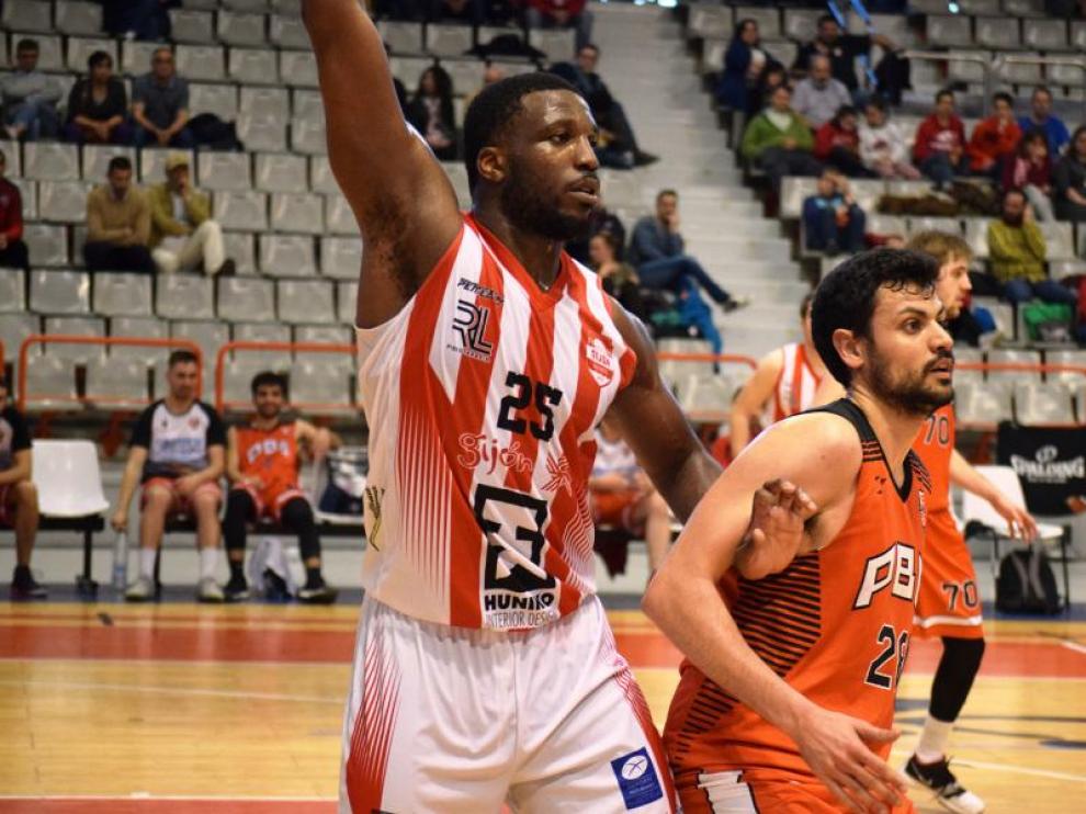 Ryan Ejim, un interior polivalente y físico para la pintura del Peñas