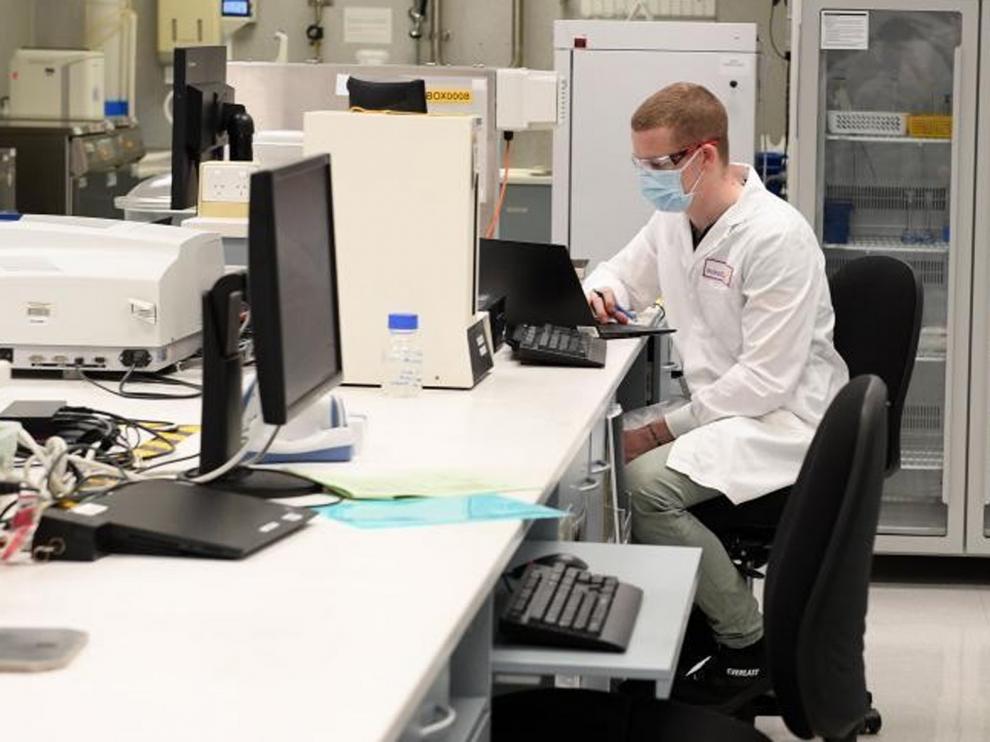 España se suma a la compra de la CE de la vacuna de AstraZeneca
