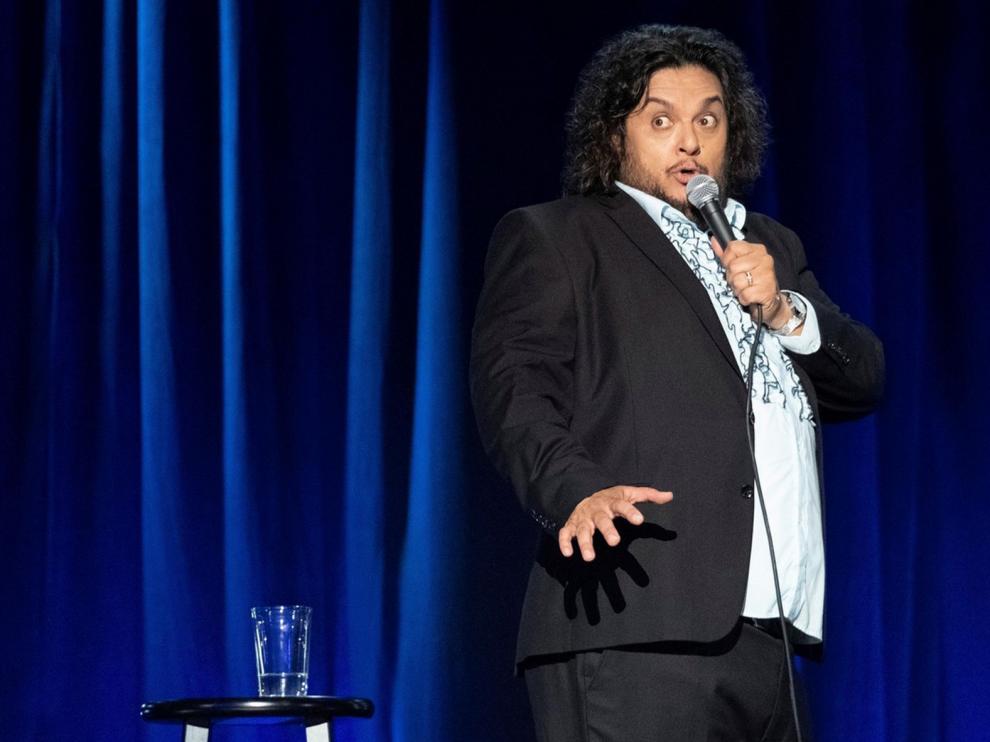 Felipe Esparza: "La mayoría de mi humor es hacer burla de mi vida"