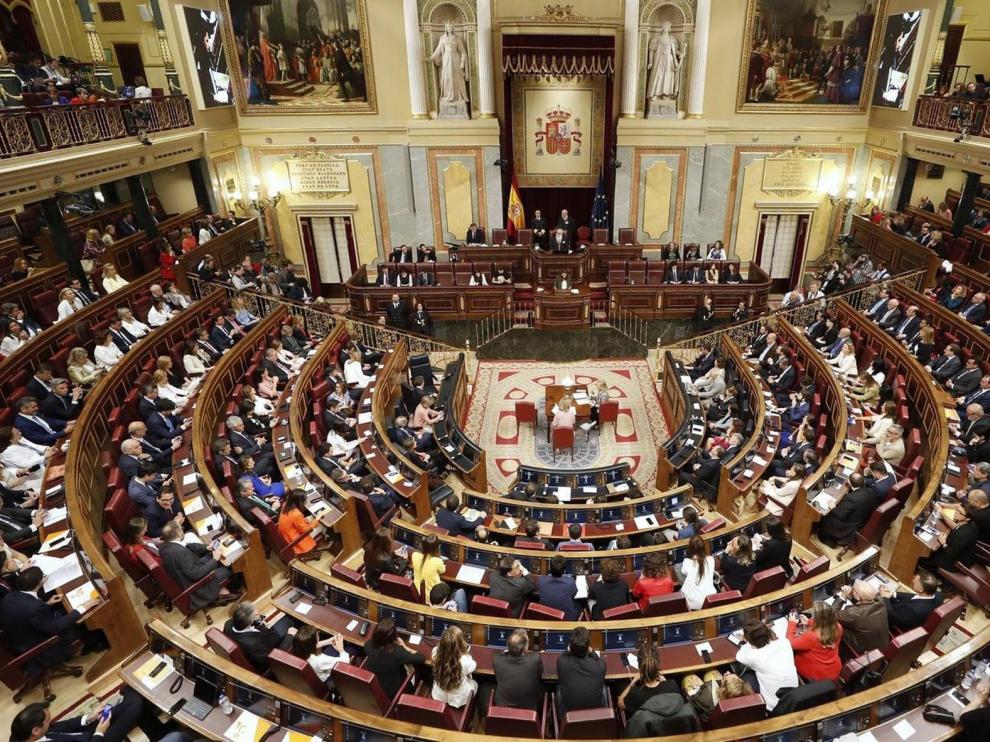 La oposición avisa de recursos ante el Supremo si se conceden medidas de gracia al independentismo