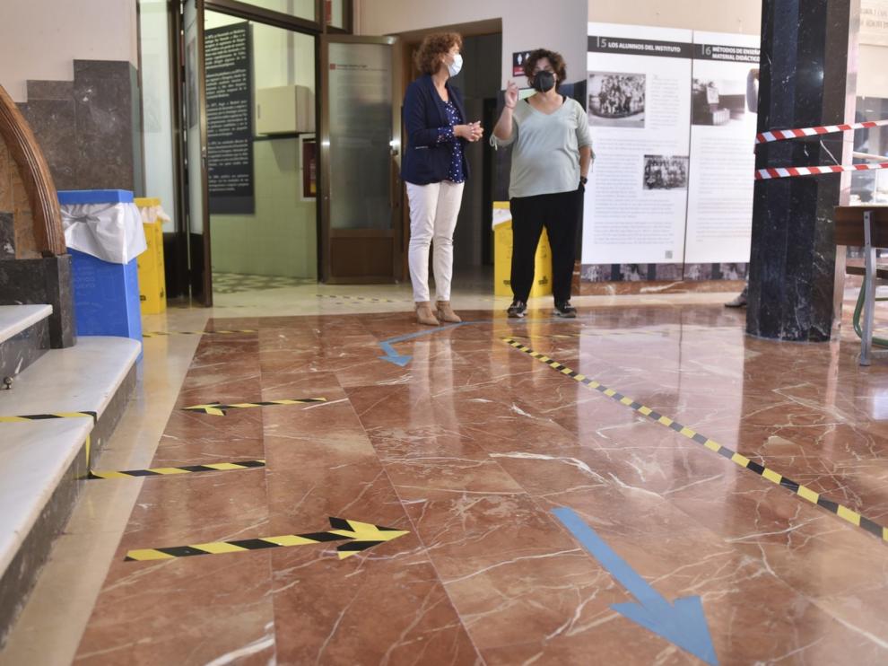 Los centros se preparan para el inicio de curso con pizarras en los recreos y comedores separados