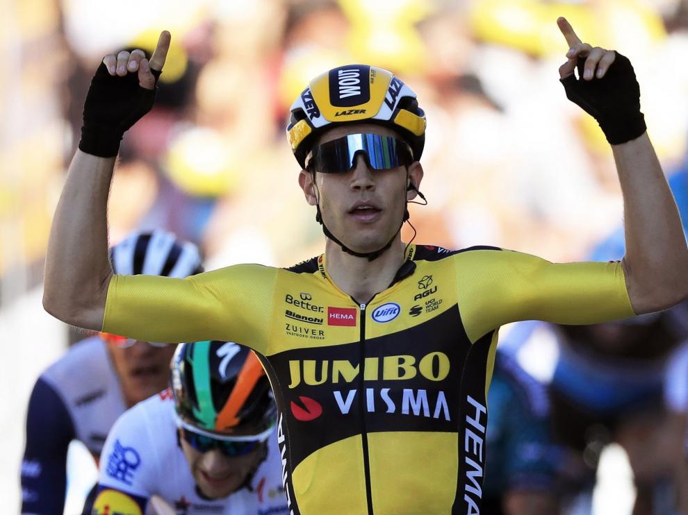 Van Aert gana entre el tedio