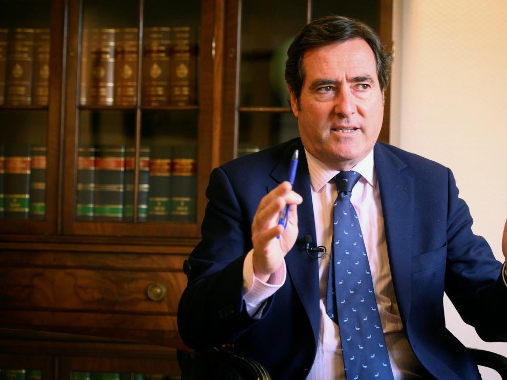 La CEOE reclama un plan de ayuda integral al turismo