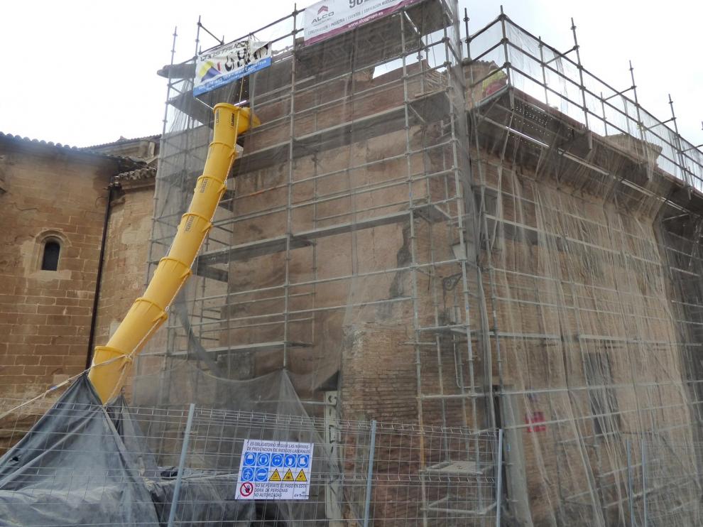 Obras en una vivienda anexa a la catedral de Barbastro