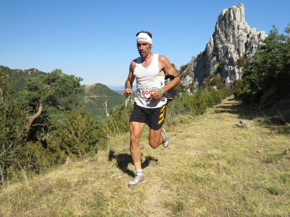 Hernando gana en Longás el Campeonato de Aragón de la FAA