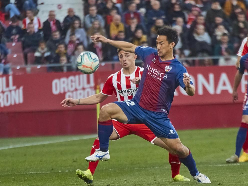 El lateral derecho Maffeo, fichaje de lujo del Huesca para su regreso a Primera