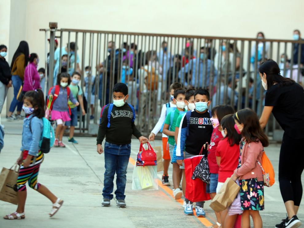 El segundo día de regreso a las aulas transcurre sin incidencias reseñables en Huesca