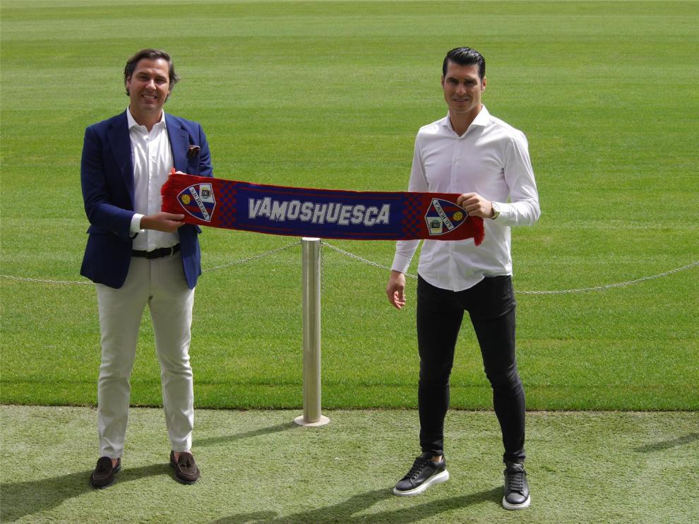 Rubén García afirma que el Huesca tendrá una plantilla "larga y competitiva"