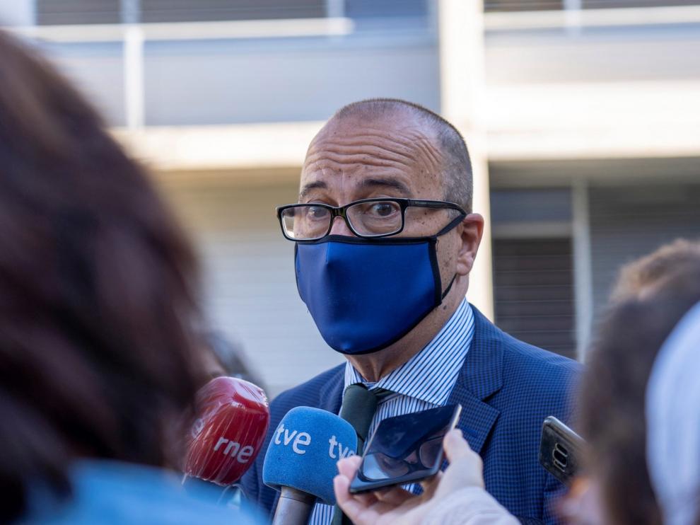Huste pide la dimisión del consejero de Educación, Cultura y Deporte Felipe Faci