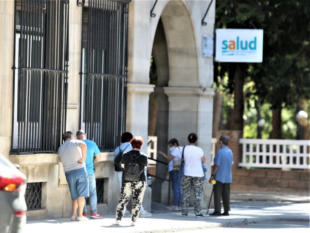 La cifra de contagios en la provincia de Huesca vuelve a bajar este viernes, al igual que los ingresados