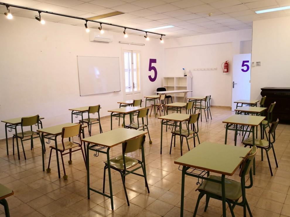 CGT critica las "indicaciones" de Educación a los centros para relacionarse con los medios de comunicación