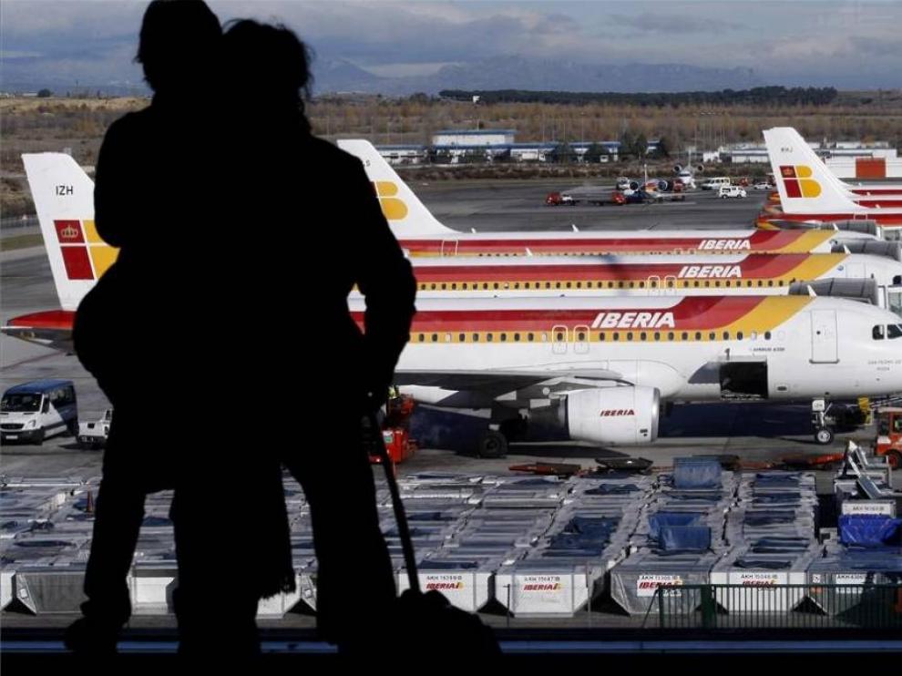 El volumen de viajeros en los aeropuertos Aena disminuye un 69,6 %