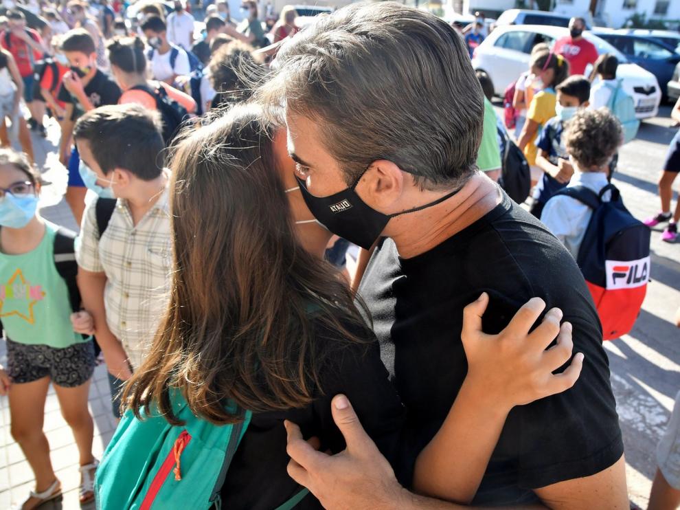 Aumentan los pacientes hospitalizados por el repunte de positivos en coronavirus