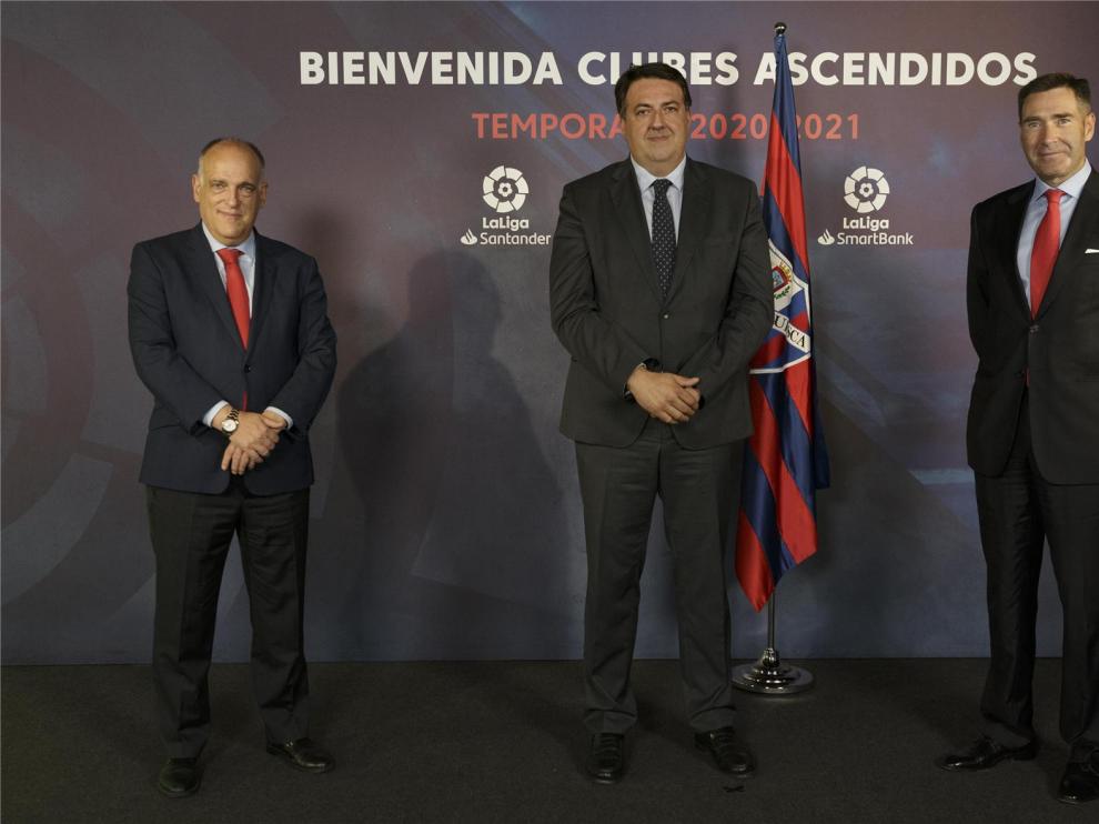 LaLiga da la bienvenida y homenajea a los ascendidos a Primera y Segunda