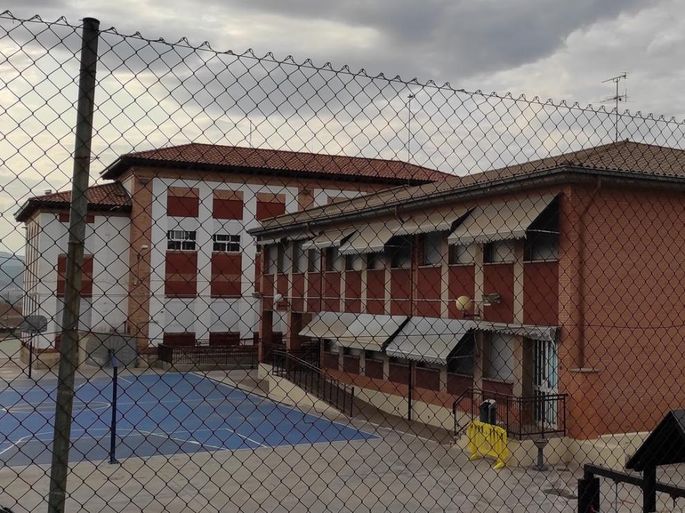 Cierran dos grupos en el Miguel Servet de Fraga y otro la Escuela de Educación Infantil Xiquets