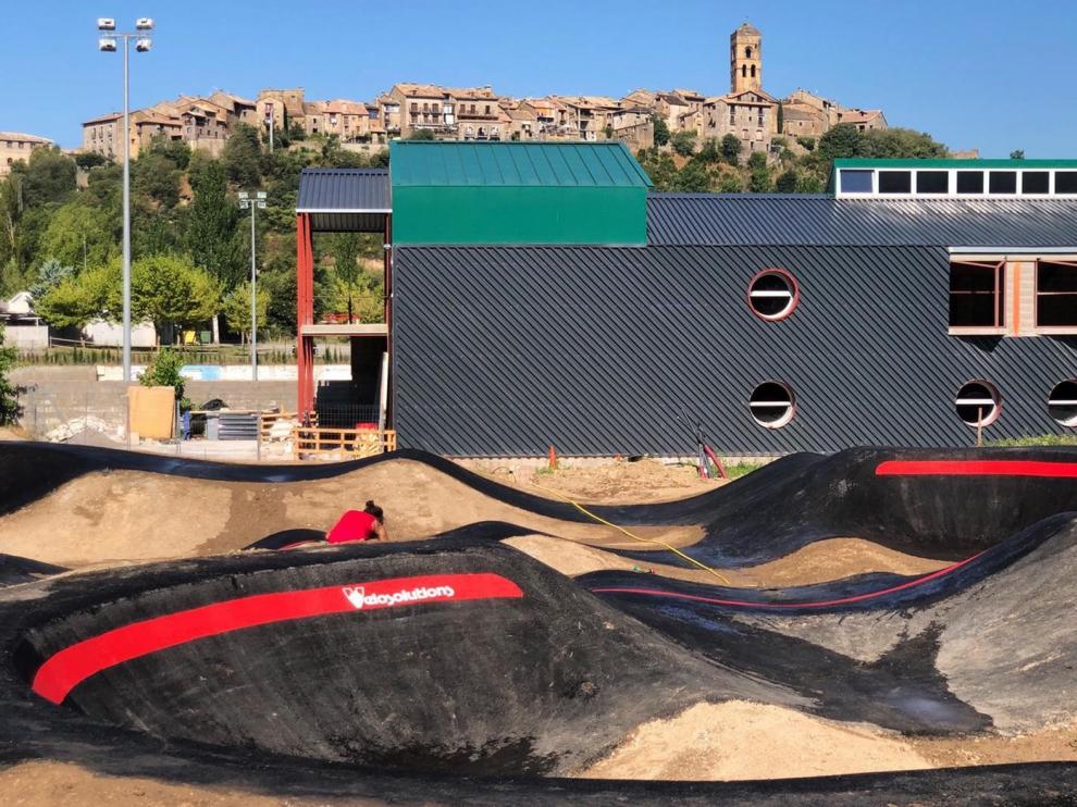 Aínsa estrena uno de los mejores pump track