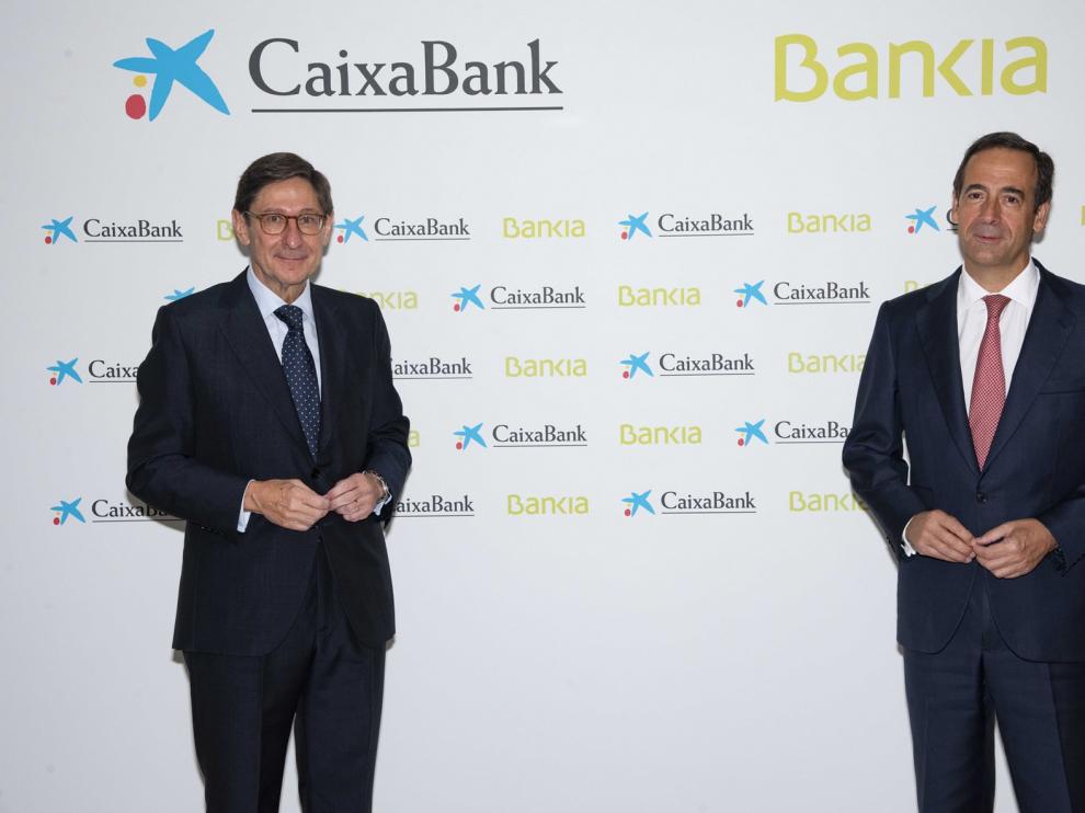 CaixaBank y Bankia dan luz verde a crear el primer banco español